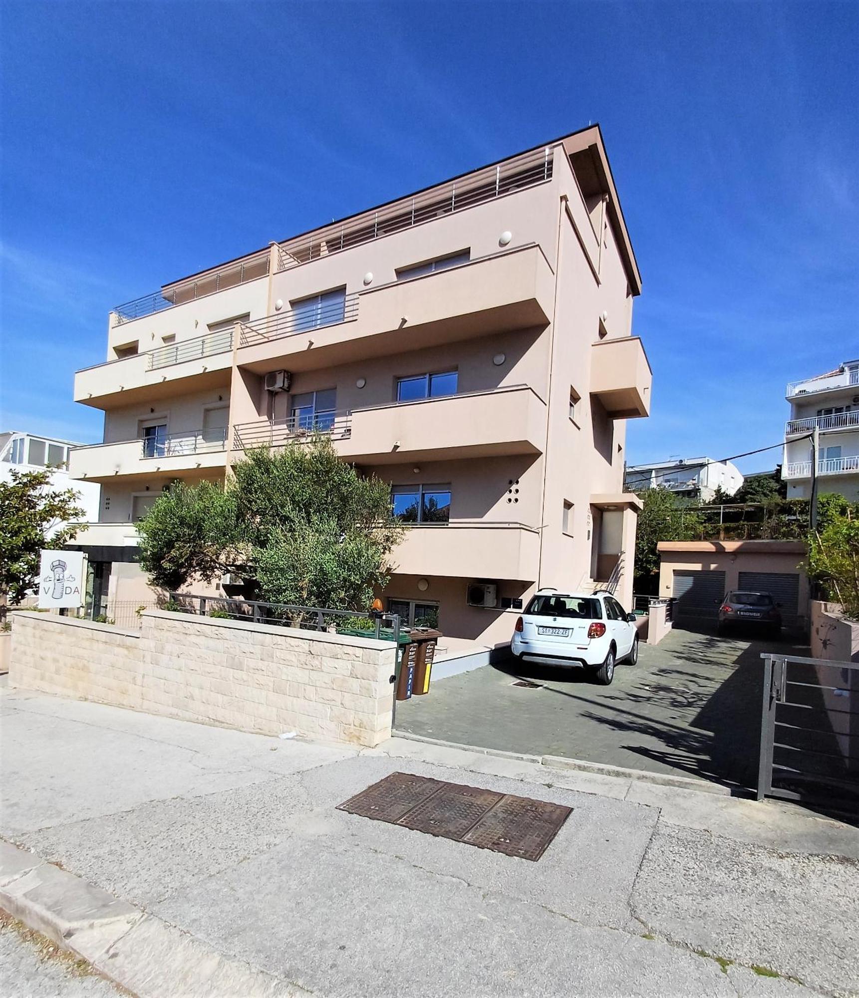 Apartment Zenta With Free Private Parking Split Exterior photo
